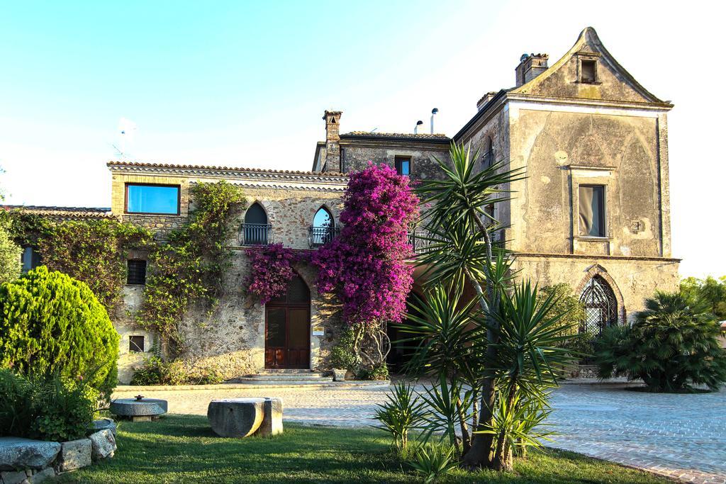 Gasthaus Le Colline Del Gelso-Masseria Mazzei Rossano Exterior foto