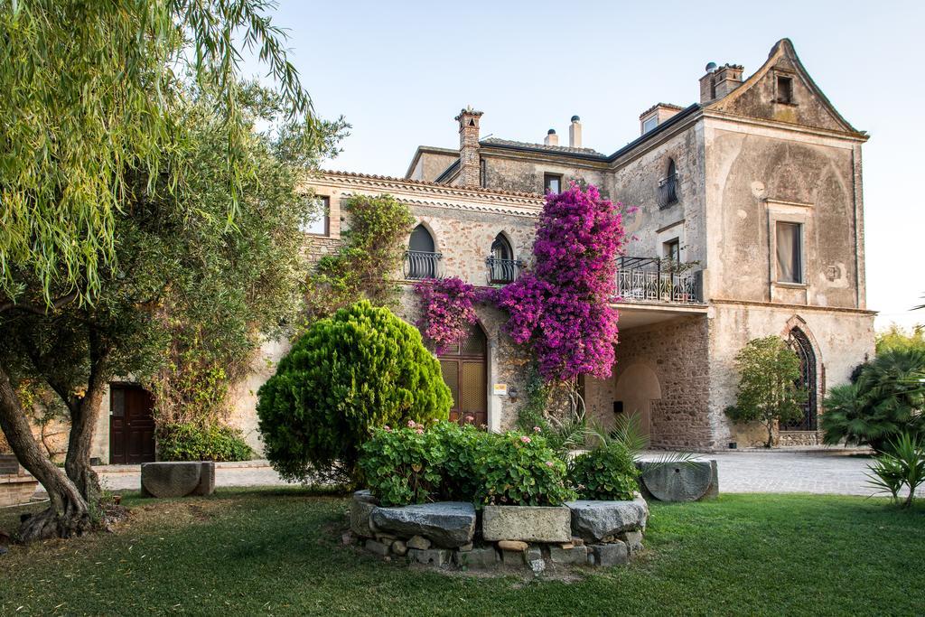 Gasthaus Le Colline Del Gelso-Masseria Mazzei Rossano Exterior foto